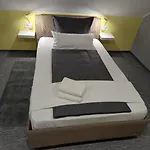 公寓 Apartment